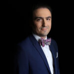 Ruzbeh Hosseini headshot